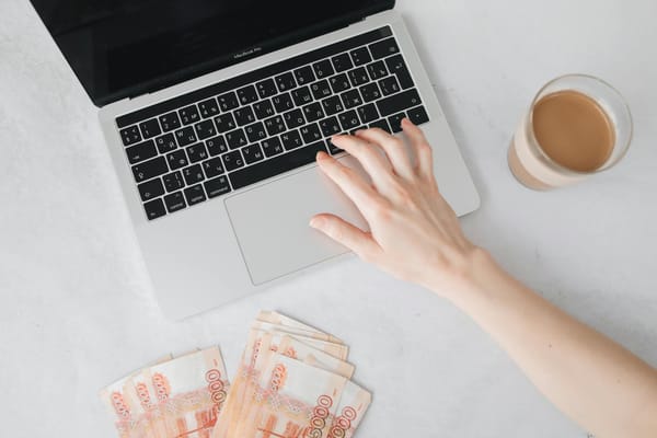 How to Make $500/Month Selling AI Prompts on Gumroad
